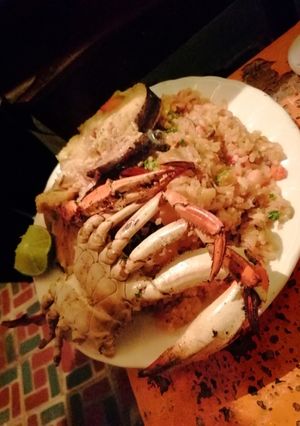 Una foto de Paella sencilla con pescado y cangrejo! 🍜🐟🦀 Delicioso!