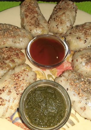 A picture of Stuffed vada vegetable Roll.