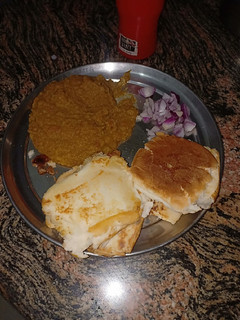 A picture of Pav bhaji.