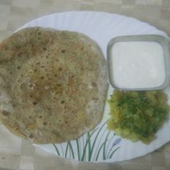 A picture of Alu paratha.