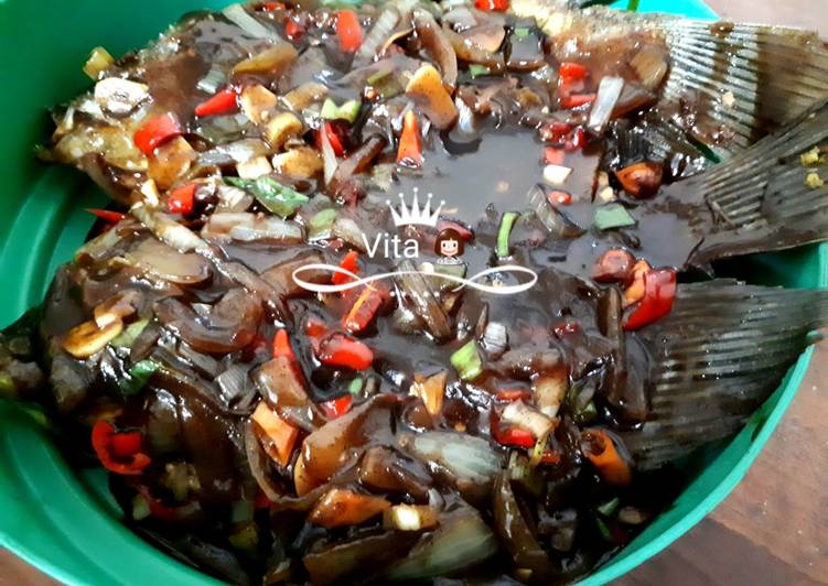 Langkah meracik Gurami saos lada hitam yang Bikin Ngiler