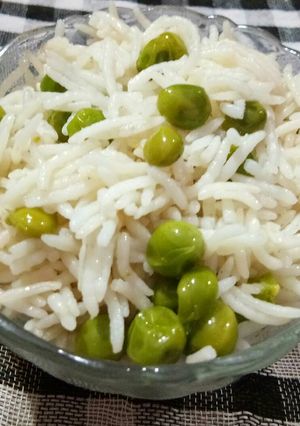 A picture of Matar pulao.