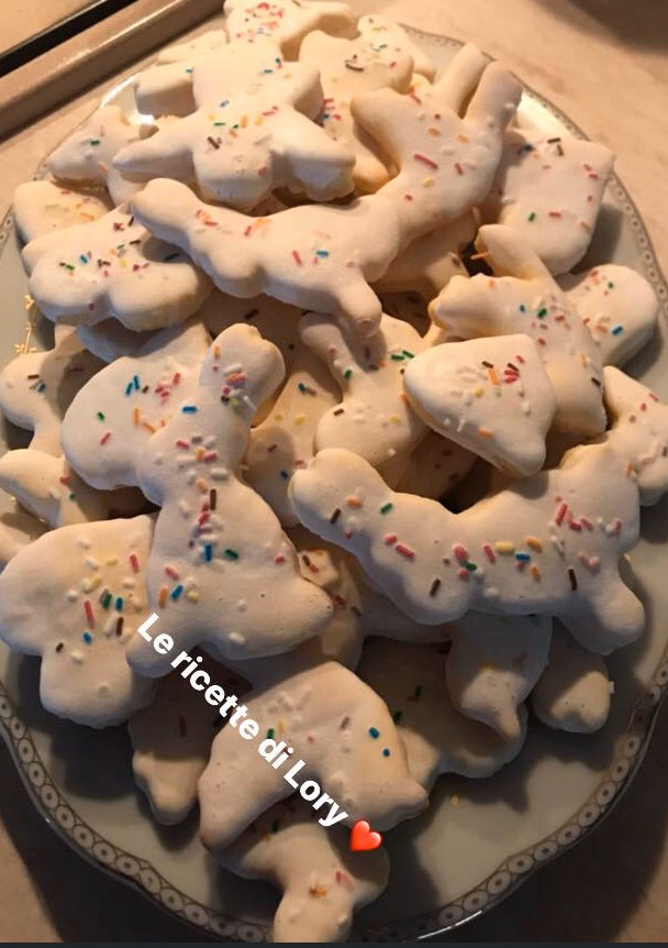 Foto di Biscotti quaresimali 😋 una pasta morbida e glassa di zucchero 🙋🏼‍♀️