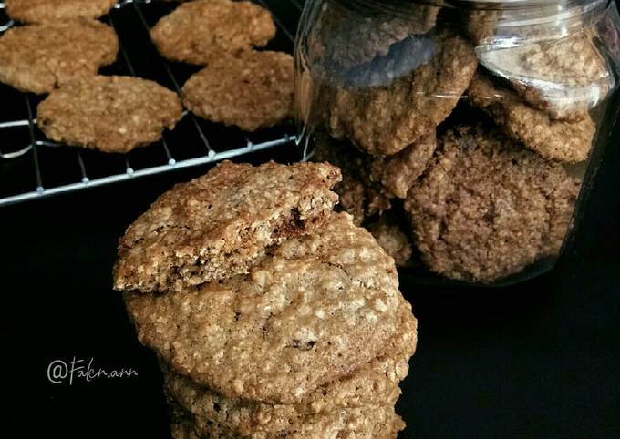 Oat kurma cookies