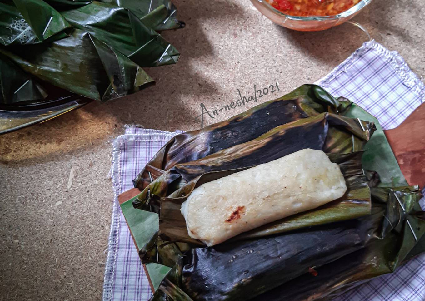 309.Otak2 Ikan+Ampas Kelapa