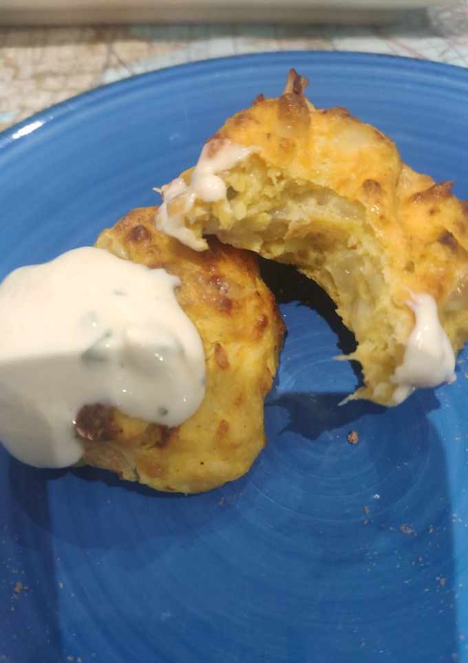 Una foto de Nuggets de coliflor con salsa de skyr