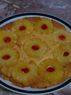 Una foto de Torta invertida de ananá sin tacc
