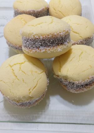 Una foto de Alfajores de maicena "los mejores que probé😍