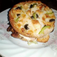 A picture of Pizza Burger.
