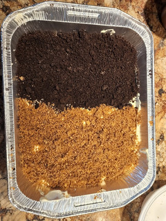 A picture of Kansas Dirt Cake.