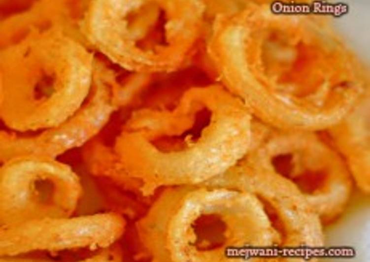 Simple Way to Prepare Speedy Crispy, Spicy, Hot Onion Rings