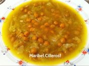 Una foto de repollo con garbanzos