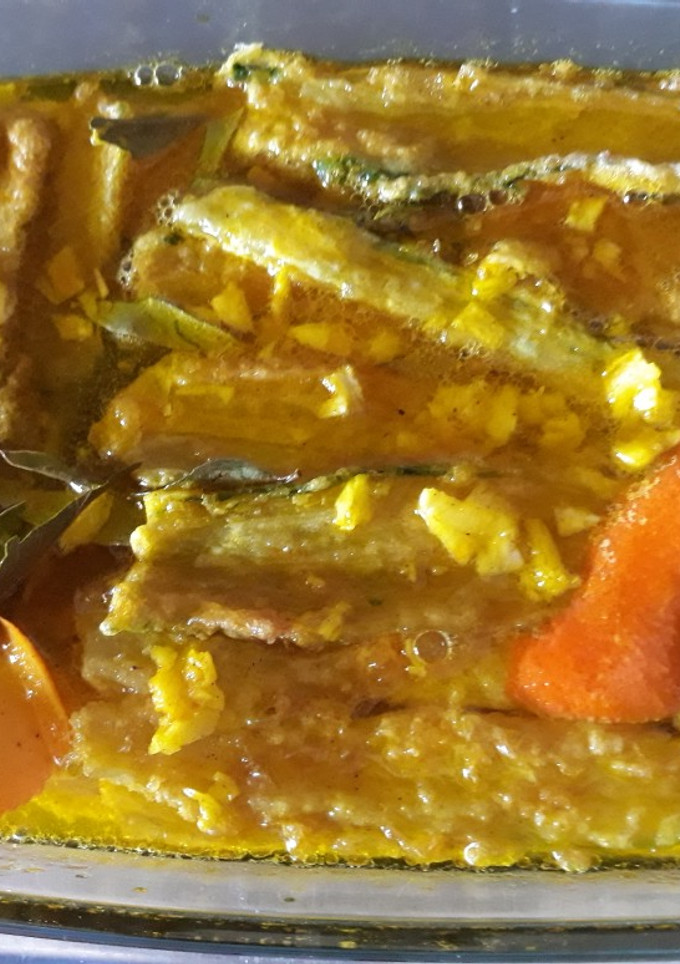 Una foto de Pencas de verduras en escabeche