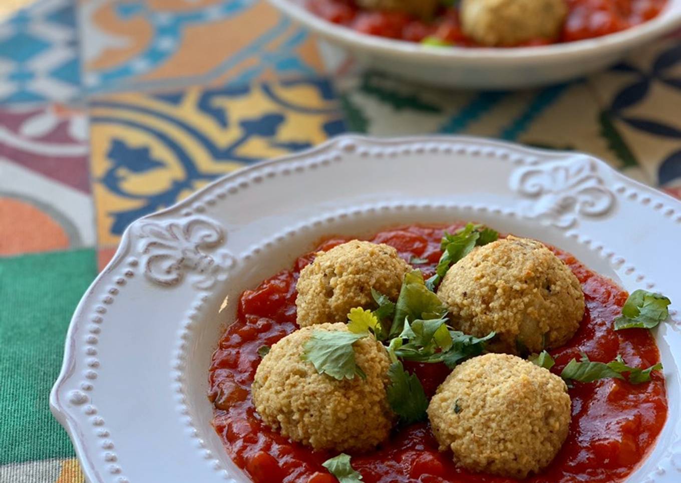 Bolitas de berenjena con salsa de tomate