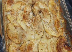 Una foto de Leche con sémola y manzanas al horno