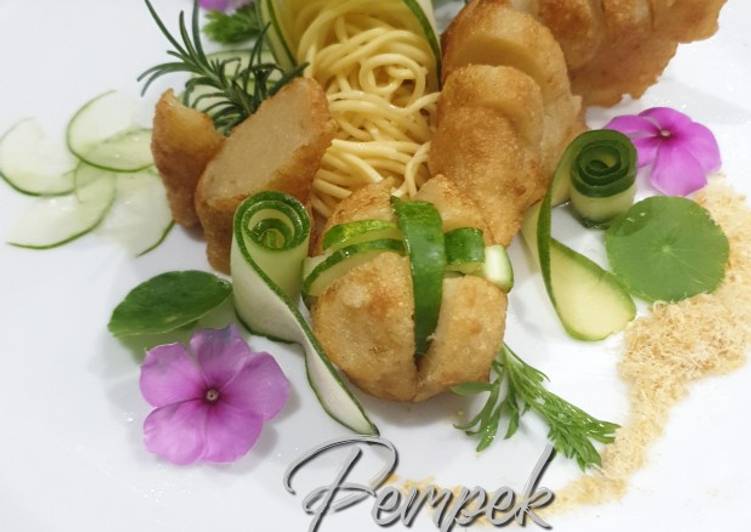 #28.PEMPEK DOS kuah Cuko ala resto😋👍