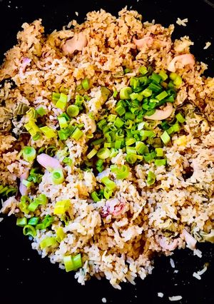 Une photo de Riz sauté aux huitres et calamars
