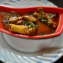 A picture of Kokani style mutton curry.