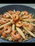 Orzo aux Crevettes et Légumes Sautés