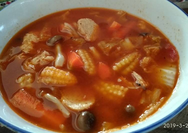 Proses meracik Tomyam vegetarian (vegan) yang Menggugah Selera