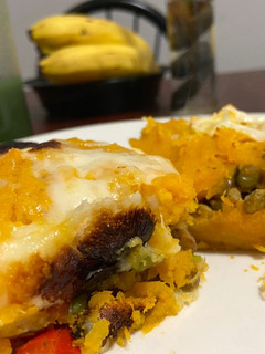 Una foto de Pastel de zapallo con relleno de vegetales y lenteja. APTO VEGAN, Y CELIACOS. 🥧🚫✅
