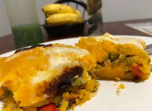 Una foto de Pastel de zapallo con relleno de vegetales y lenteja. APTO VEGAN, Y CELIACOS. 🥧🚫✅