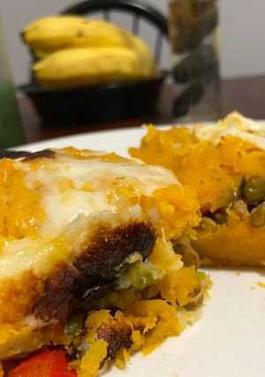 Una foto de Pastel de zapallo con relleno de vegetales y lenteja. APTO VEGAN, Y CELIACOS. 🥧🚫✅