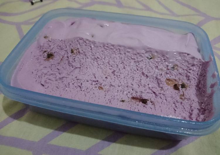 Ice cream ubi ungu rumahan