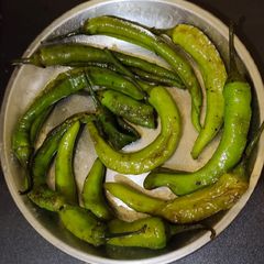 A picture of Aachari mirchi.
