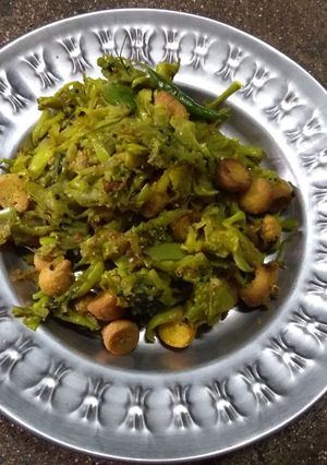 A picture of Gourd peel stir fry.