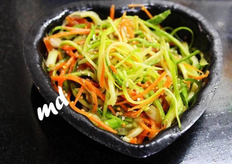 Julienne Zucchini and Carrot Salad