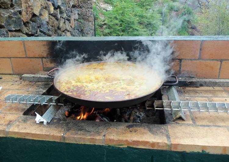 Paella mixta