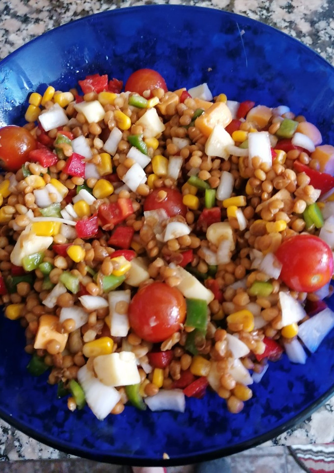 Una foto de Ensalada de lentejas de verano