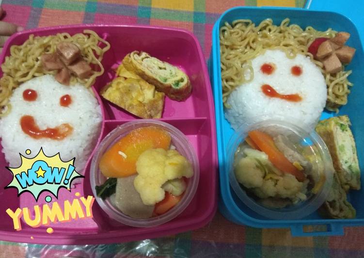 Cara Gampang Membuat Bekal Anak NaMiJayung (Nasi Mie capJay telur gulUng), Bikin Ngiler