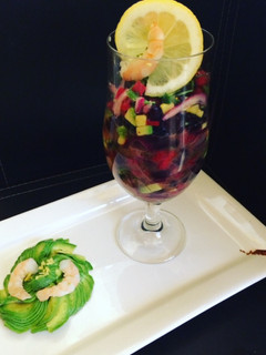Una foto de Ceviche de frijoles y camarones 🍤