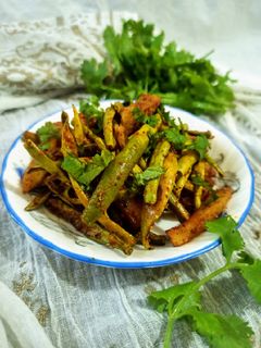 परवल आलू (Parwal Aloo recipe in hindi) रेसिपी मुख्य फोटो