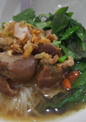รูปของ เส้นเล็กหมูตุ๋น🍲