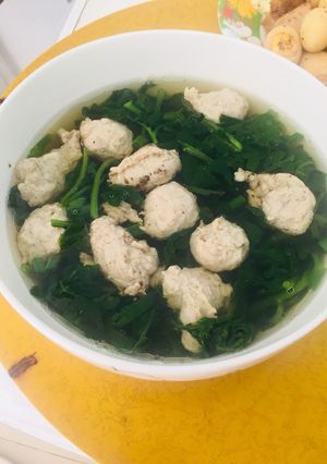 Hình của món Canh mọc nấu sà lách xoong 😊.