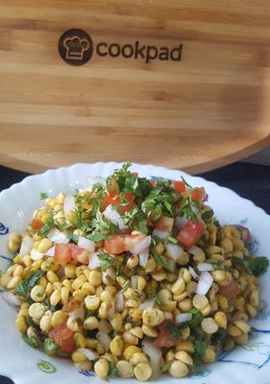 A picture of Chana Daal Chaat !.