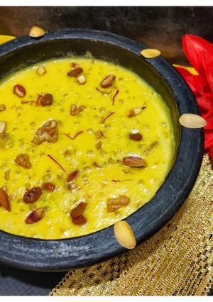 A picture of Mango sabudana kheer.