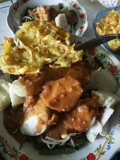 Foto resep Pecel lontong uti