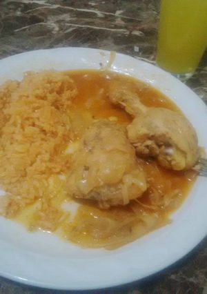 Una foto de Pollo ala cerveza