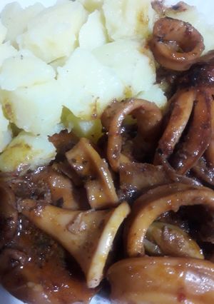 Una foto de Calamares al ajillo y pimentón
