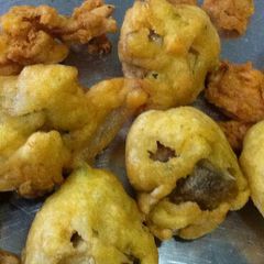 A picture of Mushroom pakora.