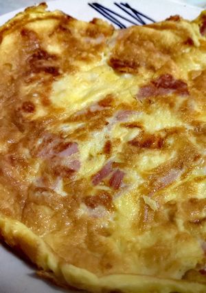 Foto principal de Tortilla con jamón y queso
