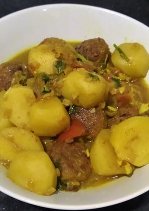 লাউয়ের কোপ্তা কারি (lau er kopta curry recipe in Bengali) রেসিপির প্রধান ছবি