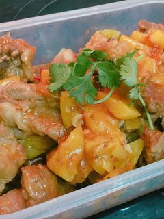 Hình của món Sườn Om Dứa.