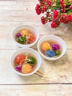 Hình của món Chè Trôi Nước Ngũ Sắc.