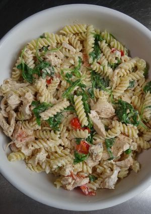 A picture of Chicken & Rocket Pasta.
