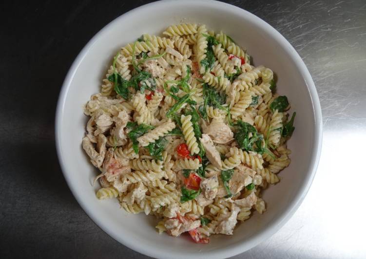 Simple Way to Prepare Quick Chicken & Rocket Pasta